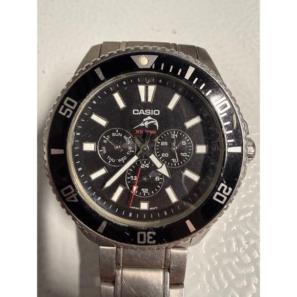 RARE Casio Duro MDV-303D-1A1V Marlin Watch - Picture 1 of 7